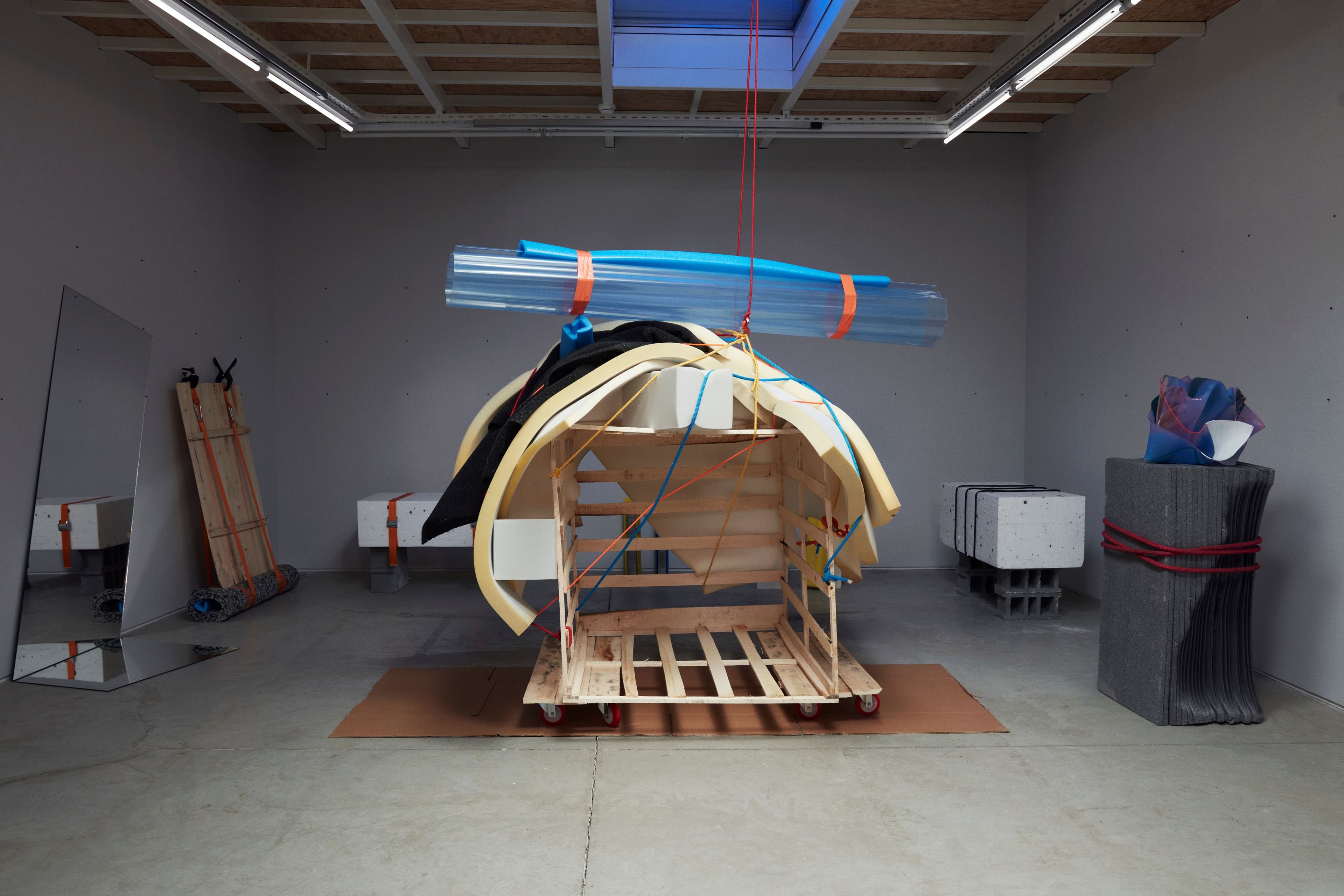 FOUNDATION - Full view